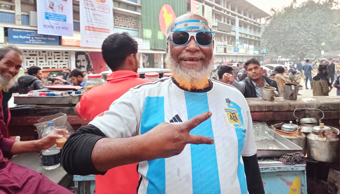 'মেসির হাতে শিরোপা ওঠায় বিশ্বকাপ পূর্ণতা পেয়েছে'