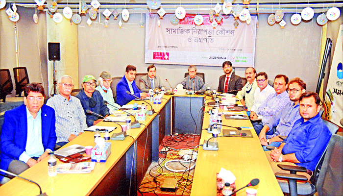 সামাজিক নিরাপত্তা কার্যকরে সেবাকে স্থানীয়করণ করতে হবে