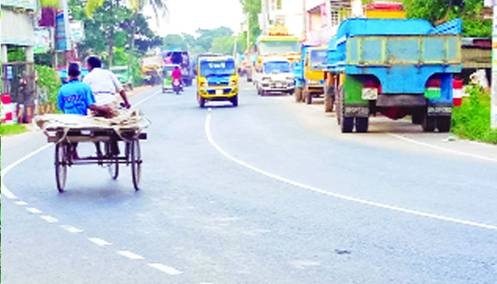 সড়ক প্রশস্ত হলেও থামছে না প্রাণহানি