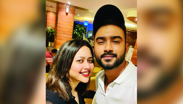 একসঙ্গে প্রথমবার