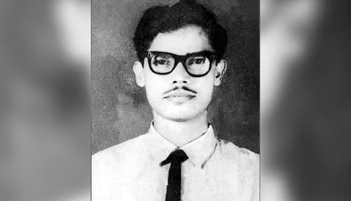 'ক্যাপ্টেন আপনাকে যেতে বলেছেন'
