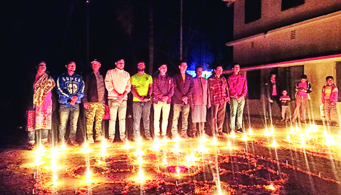 নড়াইল মুক্ত দিবসে শহীদদের স্মরণ