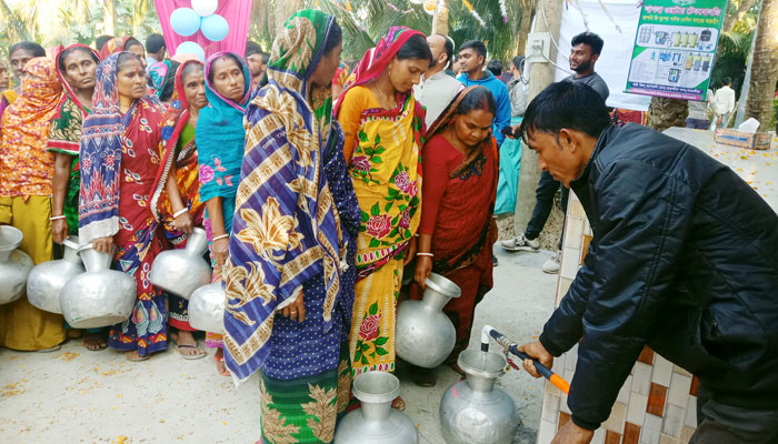 সুপেয় পানির কষ্টের দিন ফুরাল নমিতাদের