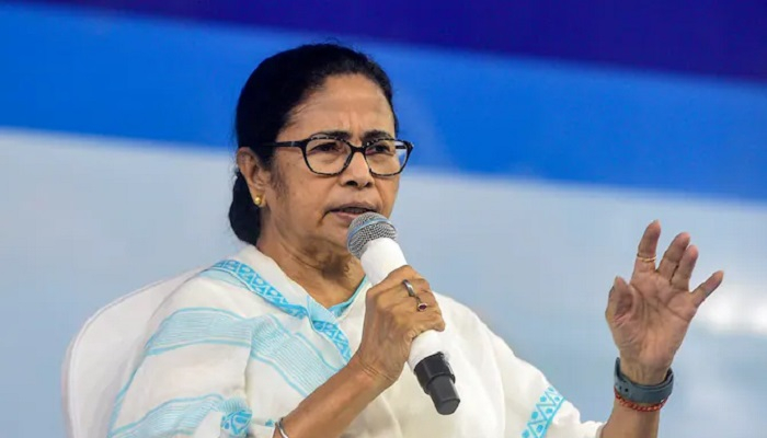 ভারতের সবচেয়ে দরিদ্র মুখ্যমন্ত্রী মমতা