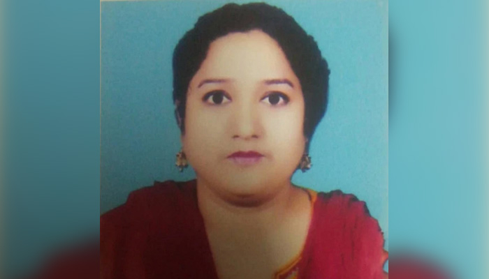 ঢাবি ক্যাম্পাসে গাড়িচাপায় নিহত রুবিনার দাফন সম্পন্ন