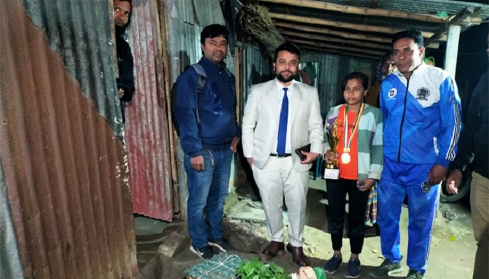 ‘আজ চ্যাম্পিয়ন, আজই বাড়িতে খাবার নেই’ ‘আজ চ্যাম্পিয়ন, আজই বাড়িতে খাবার নেই’