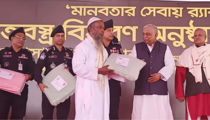 সীমান্তে হত্যা বন্ধে কাজ চলছে: স্বরাষ্ট্রমন্ত্রী সীমান্তে হত্যা বন্ধে কাজ চলছে: স্বরাষ্ট্রমন্ত্রী