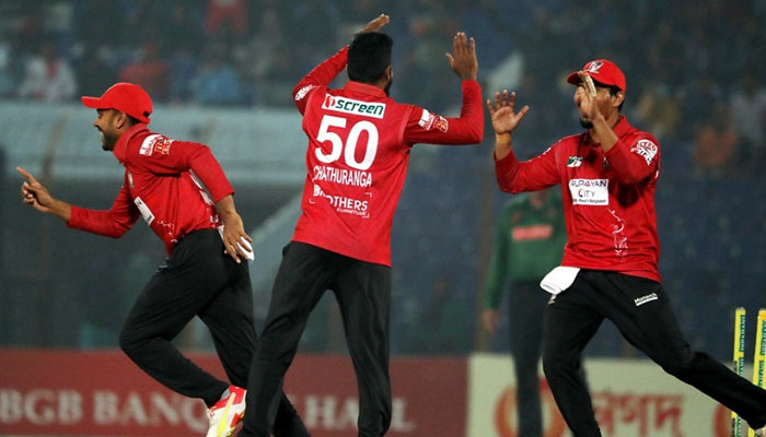 পারলেন না নাসির, ছুটছে সাকিবদের জয়রথ পারলেন না নাসির, ছুটছে সাকিবদের জয়রথ