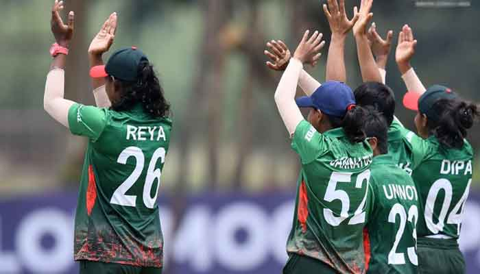 যুক্তরাষ্ট্রকে হারিয়ে তিনে তিন, সুপার সিক্সে মেয়েরা