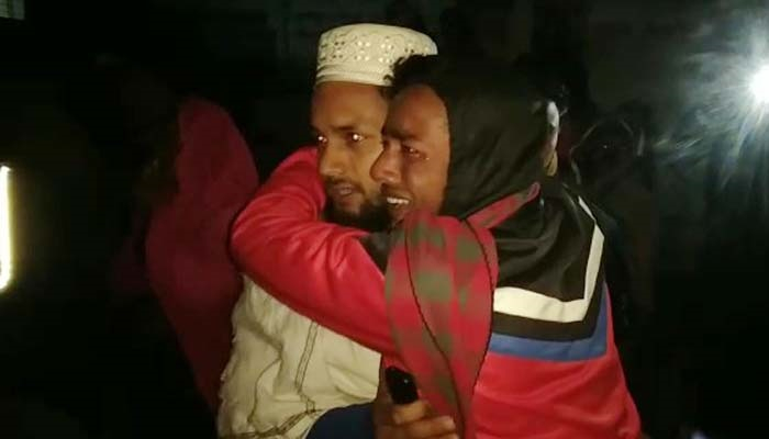 বোদায় বাসের ধাক্কায় মোটরসাইকেল আরোহী মা-ছেলের মৃত্যু