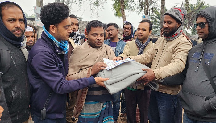 পাখি শিকারের তথ্য দিলেই মিলছে শীতবস্ত্র
