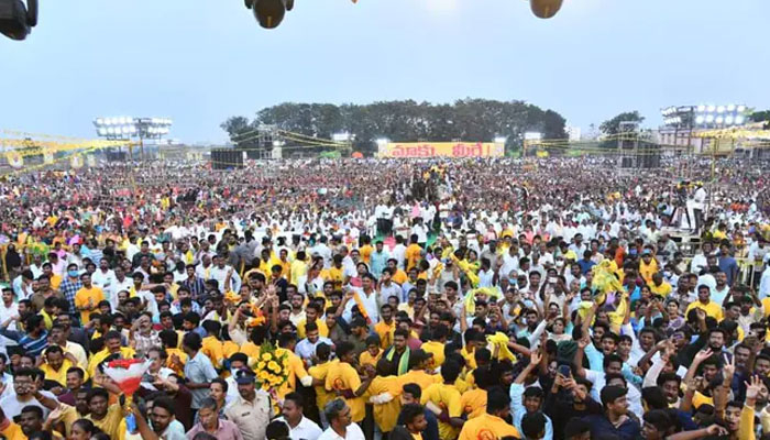 চন্দ্রবাবু নাইডুর জনসভায় ফের পদদলিত হয়ে তিনজনের প্রাণহানি