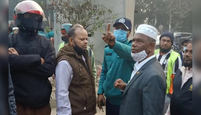 পুলিশ বক্স উচ্ছেদ অভিযানে যাওয়া কর্মকর্তাদের গ্রেপ্তারের হুমকি