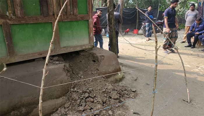 বউ-শাশুড়ি-নাতবউ ঘুমালেন একসঙ্গে, সকালে দুজনের মরদেহ উদ্ধার