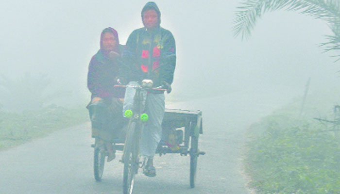 শীতে শ্রমজীবীরা কর্মহীন