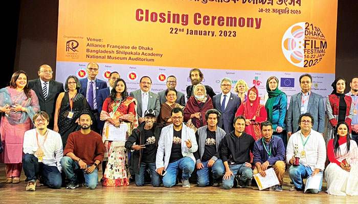 পুরস্কৃত 'সাঁতাও', 'জে কে ১৯৭১', 'হাওয়া'