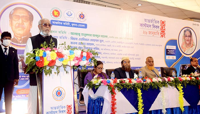 বিমান ও স্থলবন্দরে এক বছরে জব্দ অর্ধটনের বেশি স্বর্ণ
