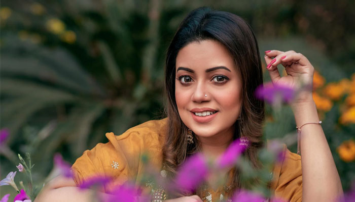তিন গানে কণ্ঠ দিয়েছেন কনা, সঙ্গে গেয়েছেন রিজভী