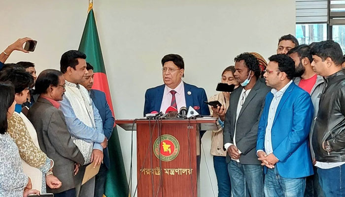 ‘সুষ্ঠু নির্বাচনের বিষয়ে বিদেশিদের আশ্বস্ত করার দরকার নেই’