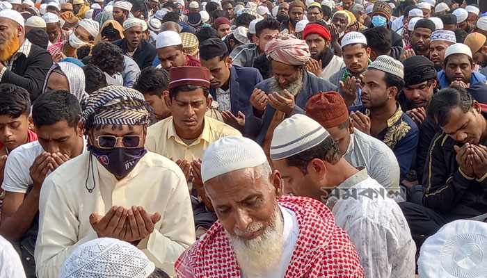 আখেরি মোনাজাতে শেষ হলো বিশ্ব ইজতেমার প্রথম পর্ব