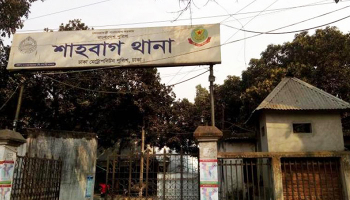 বিশ্ববিদ্যালয়ে দ্বিতীয়বার ভর্তি দাবির ২ শিক্ষার্থীকে আটক করল পুলিশ