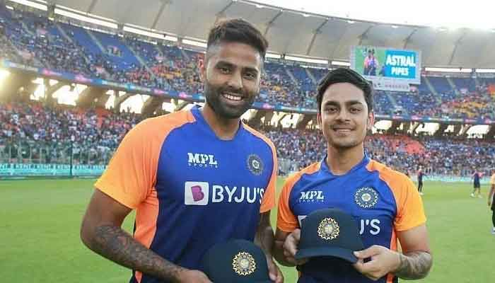 একাদশে নেই ইশান-সূর্যকুমার, জবাব দিলেন সৌরভ-আকাশ