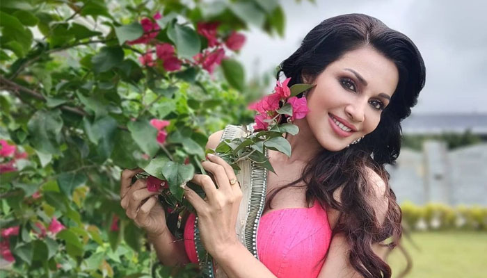 টানা ১৪ মাস অত্যাচার করে প্রেমিক, অভিযোগ অভিনেত্রীর টানা ১৪ মাস অত্যাচার করে প্রেমিক, অভিযোগ অভিনেত্রীর