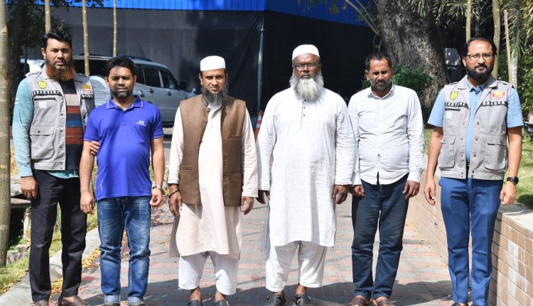ঈদে ২০০ কোটি টাকার জাল নোট ছাড়তে চেয়েছিল ওরা ঈদে ২০০ কোটি টাকার জাল নোট ছাড়তে চেয়েছিল ওরা