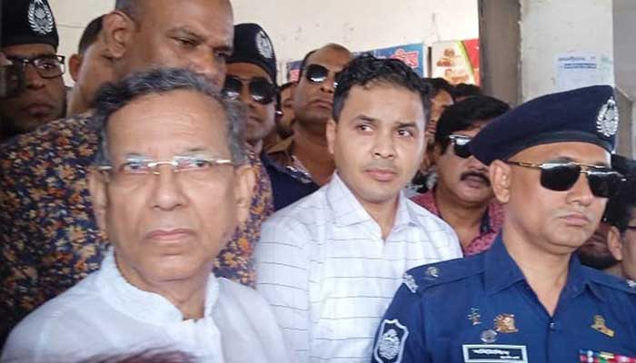 বিএনপির রাজনীতি হচ্ছে মিথ্যার আর হত্যার: আইনমন্ত্রী বিএনপির রাজনীতি হচ্ছে মিথ্যার আর হত্যার: আইনমন্ত্রী