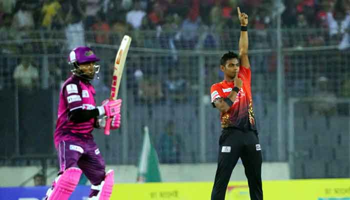 সিলেটকে হারিয়ে বিপিএলের ফাইনালে কুমিল্লা সিলেটকে হারিয়ে বিপিএলের ফাইনালে কুমিল্লা