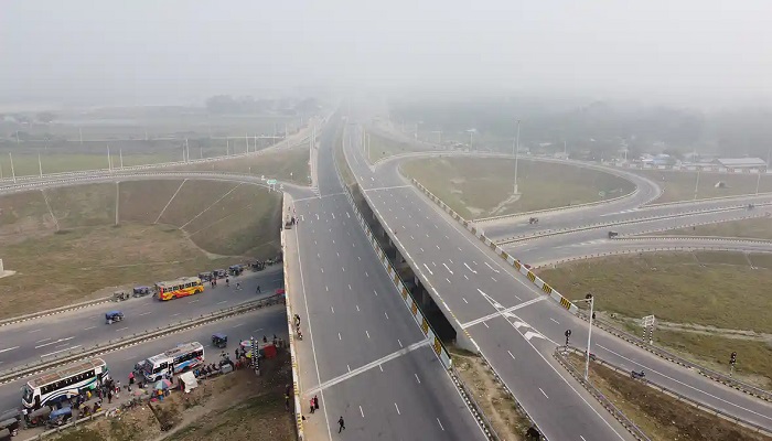 ঢাকা-ভাঙ্গা এক্সপ্রেসওয়েতে সেলফি তুলতে গিয়ে স্কুলছাত্রের মৃত্যু ঢাকা-ভাঙ্গা এক্সপ্রেসওয়েতে সেলফি তুলতে গিয়ে স্কুলছাত্রের মৃত্যু