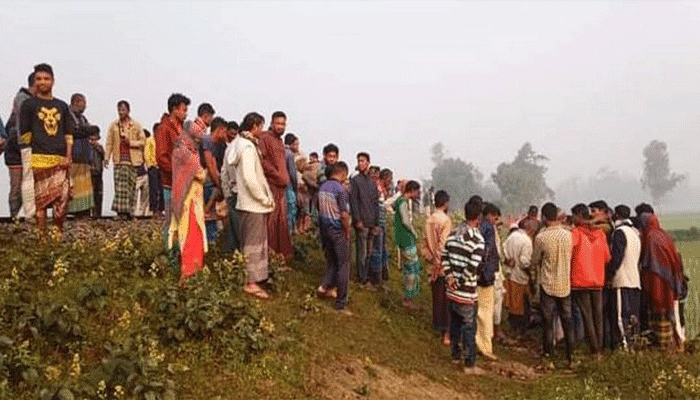 ব্রিজের পাশ থেকে অটোবাইক চালকের গলাকাটা মরদেহ উদ্ধার
