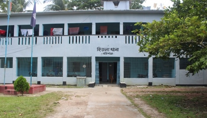 আ'লীগ নেতার মাছঘাট ভাঙল আরেক নেতার লোকজন