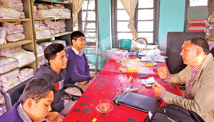 মফস্বলেও বিতর্ক প্রতিযোগিতা হোক