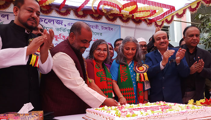 ৭০ বছর পর ফিরলেন আ. লীগের প্রতিষ্ঠাতা সাধারণ সম্পাদক শামসুল হকের দুই মেয়ে