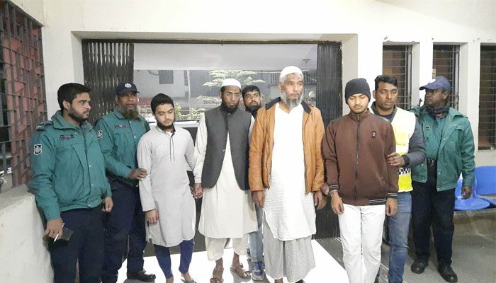 চুরি সন্দেহে দুই নির্মাণ শ্রমিককে পিটিয়ে হত্যার ঘটনায় মামলা