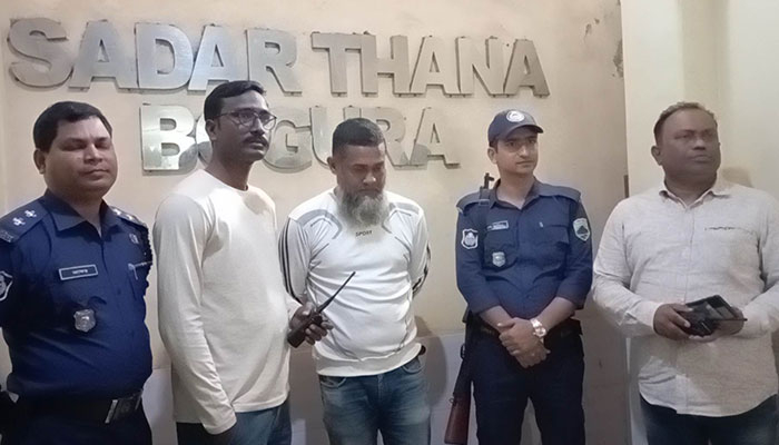 হিরো আলমের সংবাদ করায় দুই সাংবাদিকের ওপর হামলাকারী যুবলীগ নেতা গ্রেপ্তার