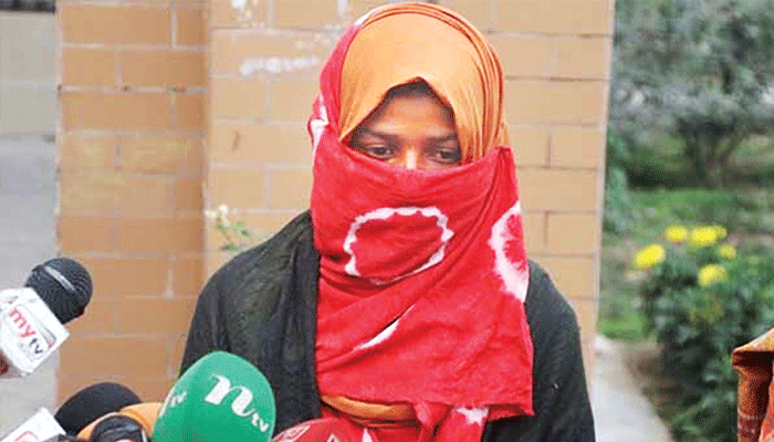 ইবিতে ছাত্রী নির্যাতন