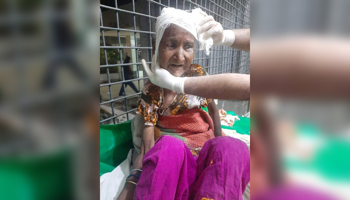 নাম-ঠিকানা ছাড়াই মারা গেলেন সেই শতবর্ষী বৃদ্ধা