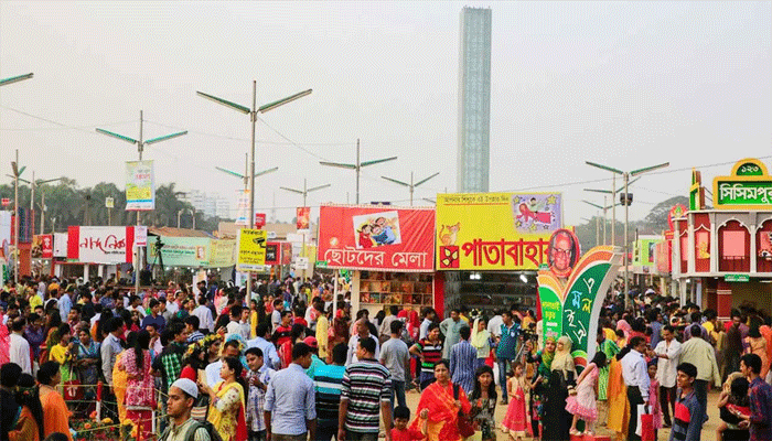 মুক্তিযুদ্ধের নতুন গল্পের খোঁজে তরুণরা