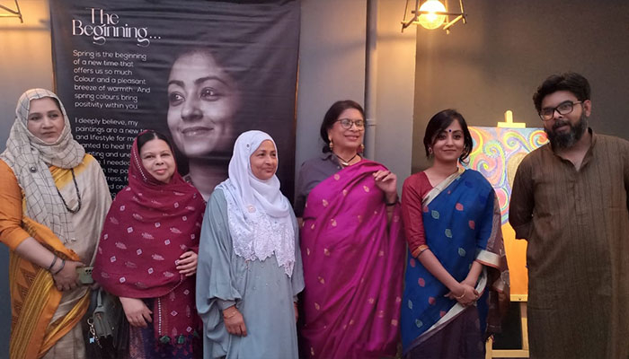 নানা রঙে জীবন্ত শিল্পের ক্যানভাস