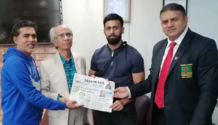 সমকাল কার্যালয়ে স্বর্ণজয়ী ইমরানুর