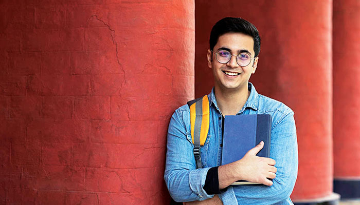 বিদেশে উচ্চশিক্ষা: যেসব তথ্য জানা জরুরি