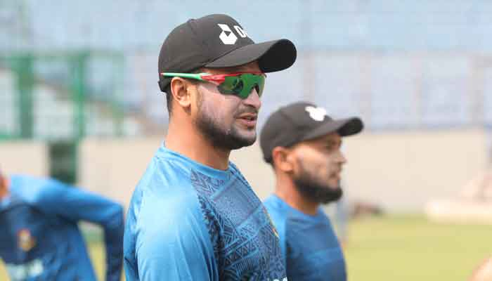 ইংল্যান্ড সিরিজে সাকিবের সামনে দুই কীর্তি