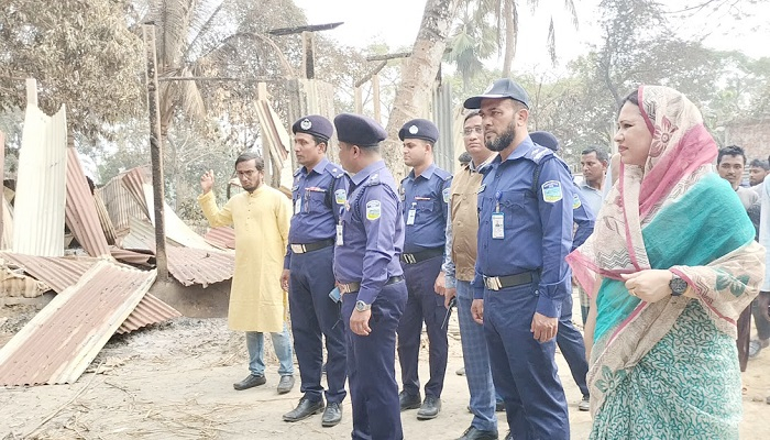 এসপি বললেন, ১৬ বছরের চাকরি জীবনে এমন ঘটনা দেখিনি