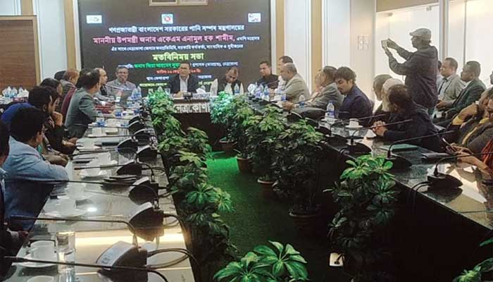 ফসলরক্ষা বাঁধ সংস্কারে অনিয়ম হলে কঠোর ব্যবস্থা: পানি সম্পদ উপমন্ত্রী