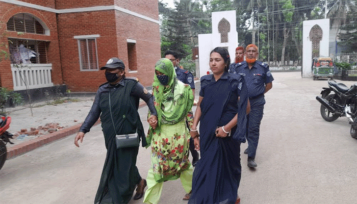 লক্ষ্মীপুরে স্বর্ণের লোভে শিশুকে হত্যা, নারীর আমৃত্যু কারাদণ্ড লক্ষ্মীপুরে স্বর্ণের লোভে শিশুকে হত্যা, নারীর আমৃত্যু কারাদণ্ড