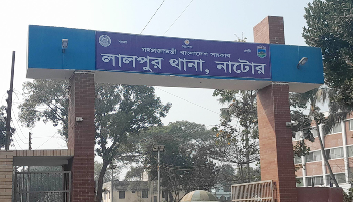 জমি নিয়ে সংঘর্ষে ৮ জন আহত জমি নিয়ে সংঘর্ষে ৮ জন আহত