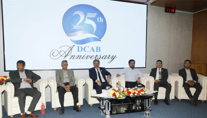 'সংবেদনশীল ইস্যুতে জাতীয় স্বার্থ দেখতে হবে'