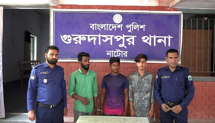 গুরুদাসপুরের পৌর মেয়রসহ ১৯ জনের বিরুদ্ধে মামলা, গ্রেপ্তার ৩